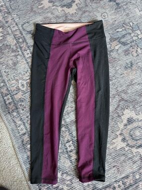 Marika Black & Plum Colorblock Active Leggings